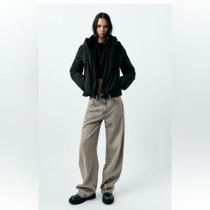 ✨SALE✨ ZARA WATER AND WIND PROTECTION PARKA
✨SALE✨